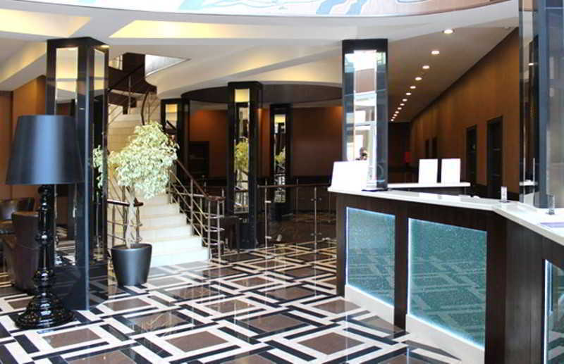Grand M Hotel Навої Екстер'єр фото
